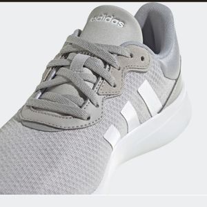 NEW IN BOX ADIDAS QT Racer 3.0 SZ 7.5